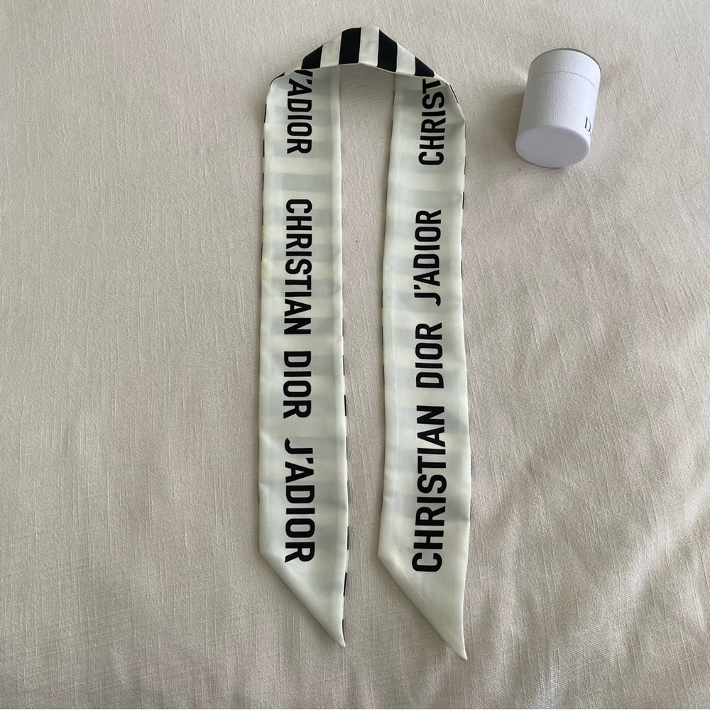 Christian Dior J'adore Striped Mitzah Scarf - Picture 5 of 17